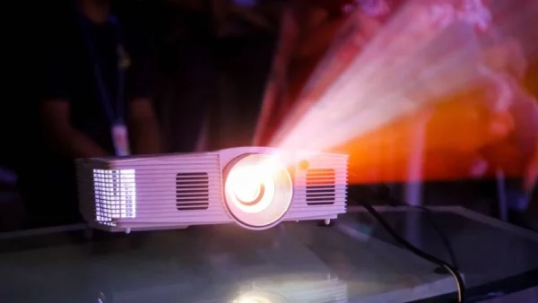 Best Short Throw Projectors For 2021
