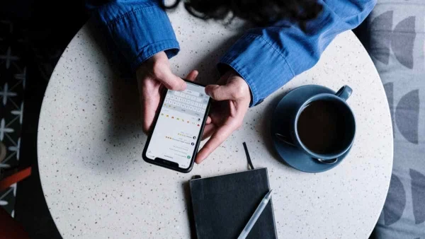 How to Have a Better Relationship With Your iPhone