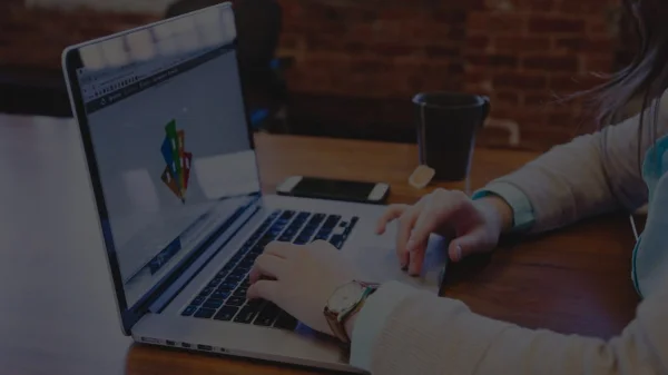 How Custom Logo Printing Enhances Business Recognition and Growth