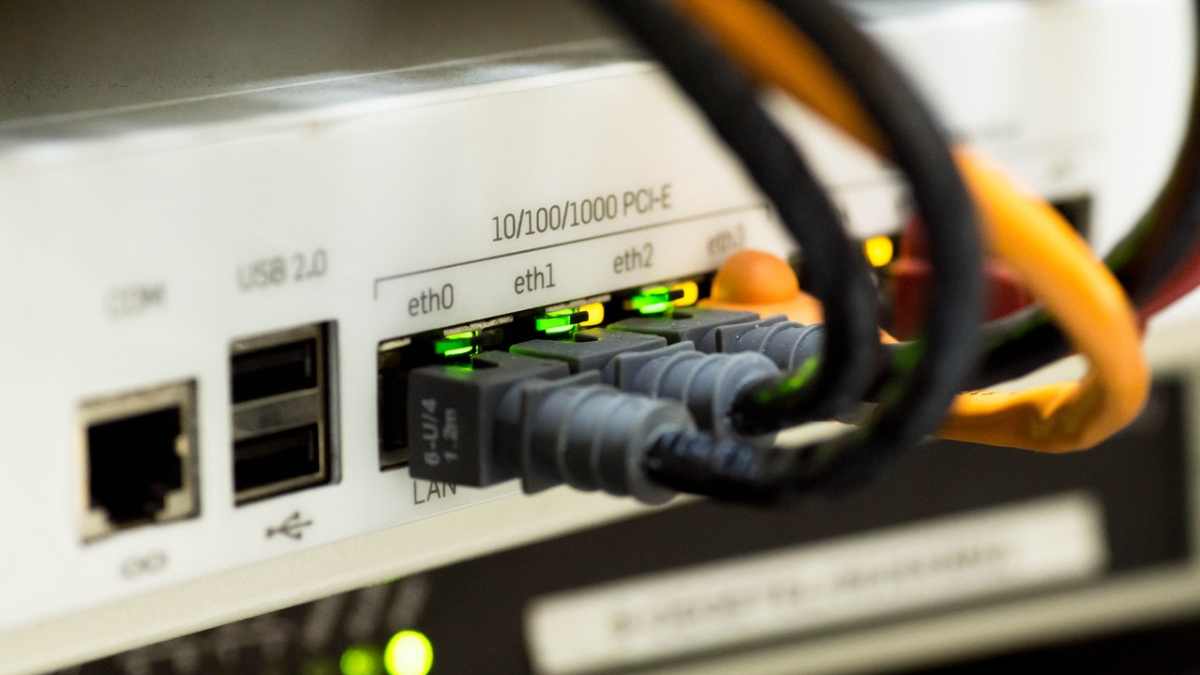 Best Internet Options for Rural Areas | TechRounder