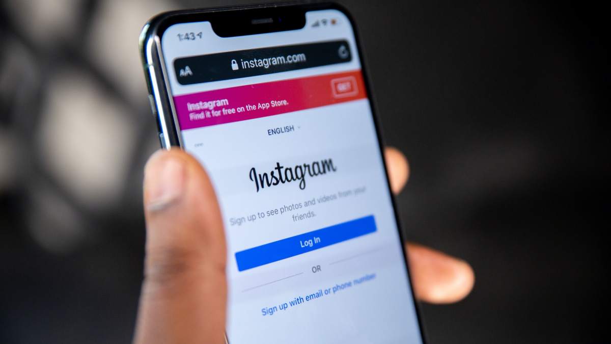 How to Make Instagram Account Private For Approved Followers